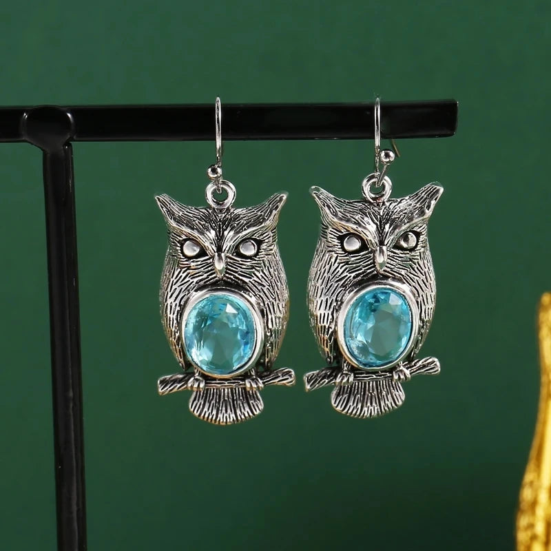 Vintage Silver Color Metal Carving Owl Earrings Originality Roung Inlaid Sea Blue Stone Dangle Earrings