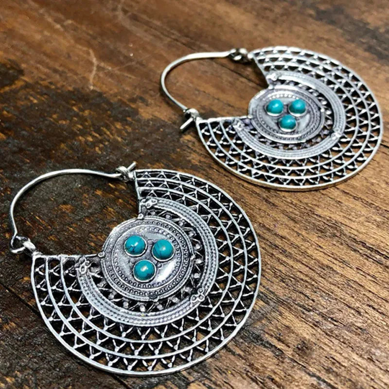 Vintage Bronze Dragonfly Earrings Fashion Gold Color Metal Carving Pattern Inlaid Moonstone Drop Earrings for Women Jewelry