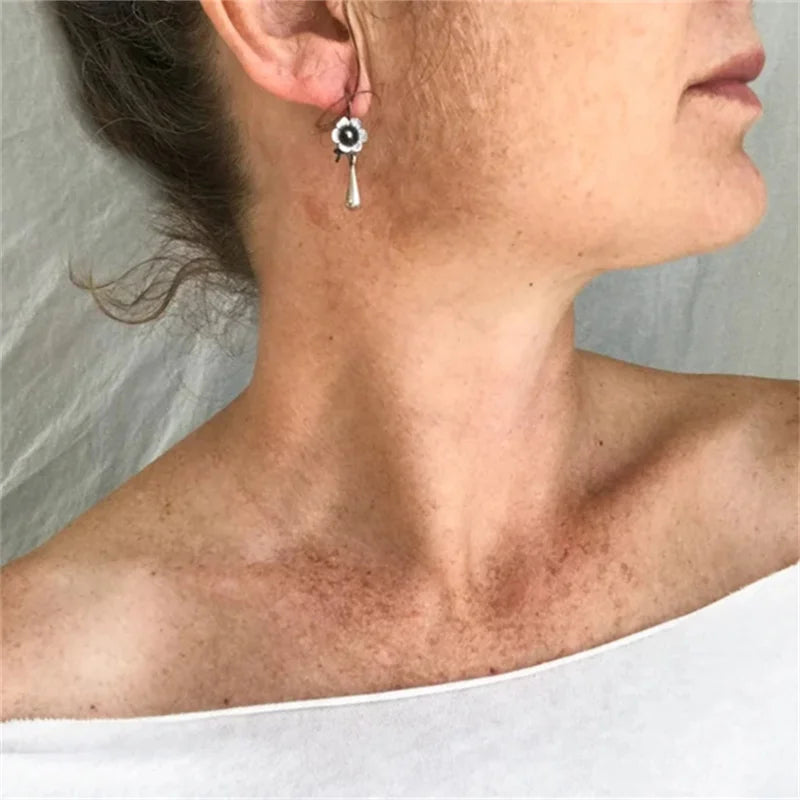 Vintage Silver Color Waterdrop Flower Geometry Black Stone Earrings for Women Long Dangle Earrings Wedding Engagement Jewelry
