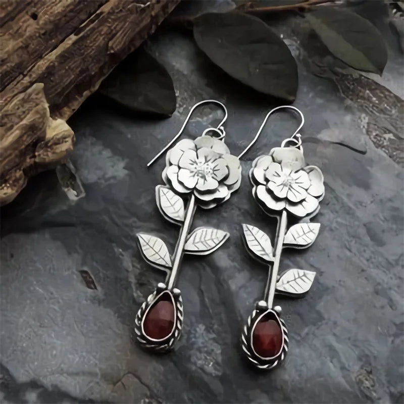Vintage Bronze Dragonfly Earrings Fashion Gold Color Metal Carving Pattern Inlaid Moonstone Drop Earrings for Women Jewelry